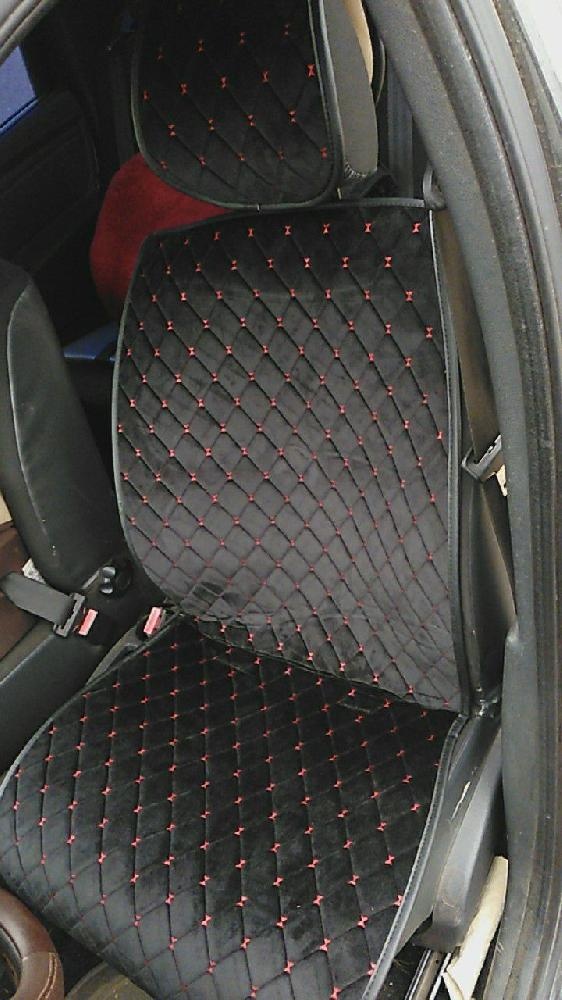 Накидки 2107. Накидки на сиденье ВАЗ 2107 ромб красный. Накидки на ВАЗ 2107 ромб. Накидки на сиденья автомобиля ромб. Накидки черный ромб.